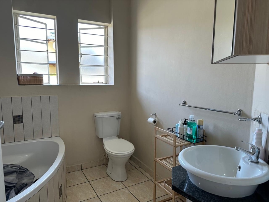 3 Bedroom Property for Sale in Waterval East North West